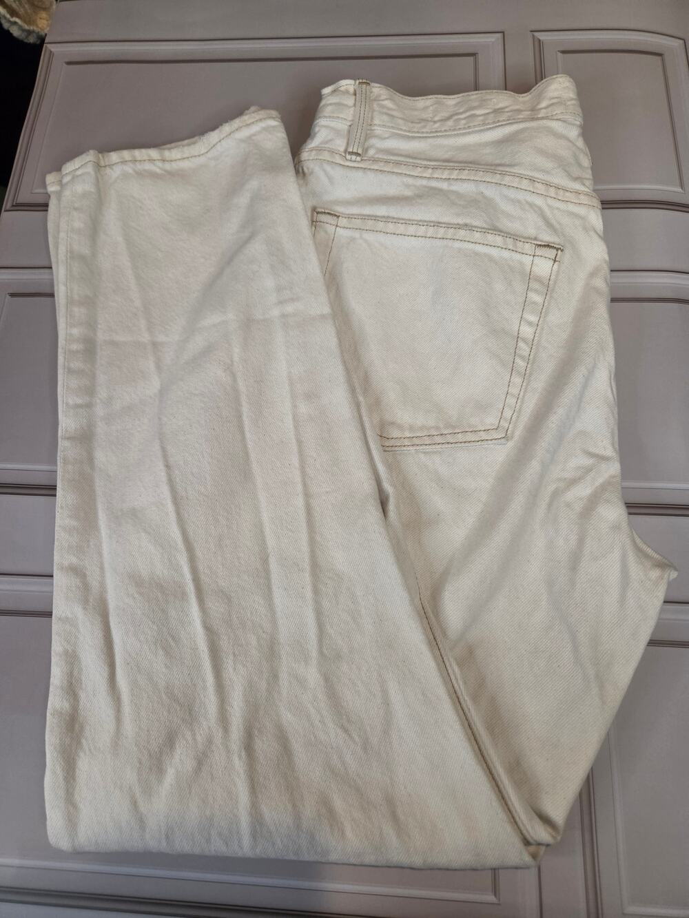 FRAME White Distressed Ripped Jeans - High Rise Ankle Straight Leg - Size 28